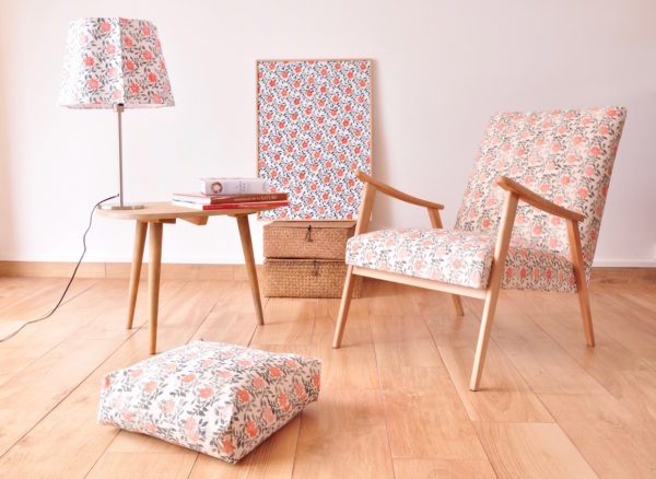 Inkree-Collection Brise-abatjour-fauteuil-1240 Collection Brise de Inkree, tissus imprimés à la main pour confectionner les abat-jour et les mobiliers.