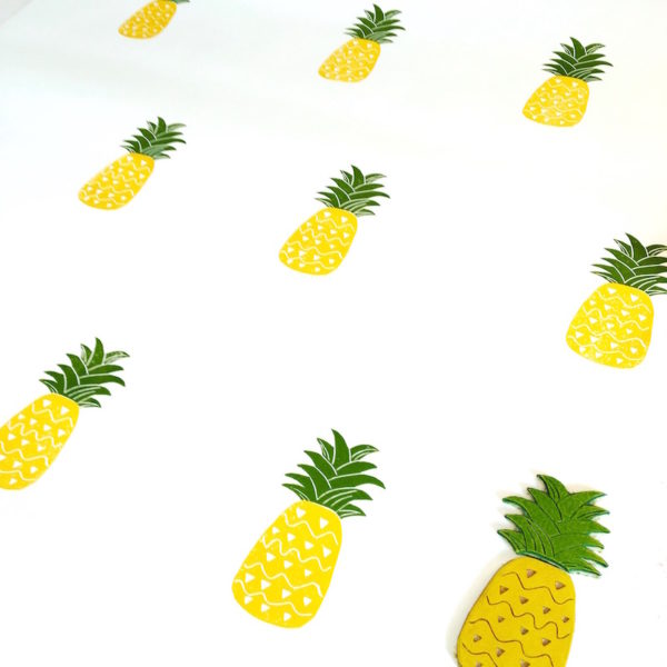 Papier peint artisanal ananas imprimé à la main Inkree Papier peint Ananas fabrication artisanale made in France Inkree