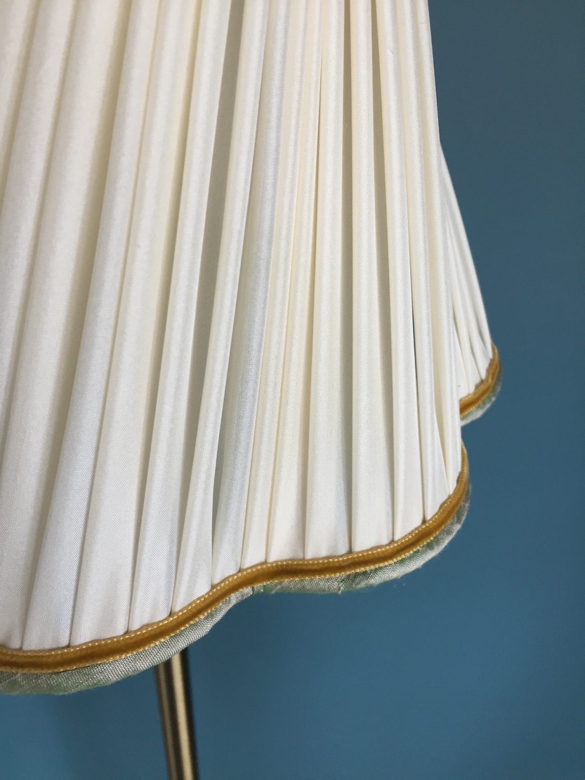 Aspen Creative 33143 Abat-jour Plissé En Forme D'araignée En