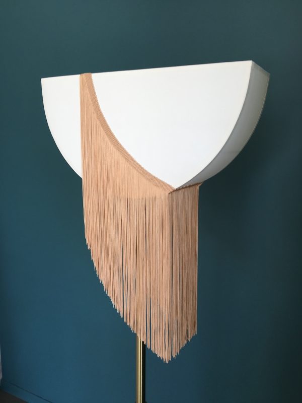 Abat-jour Lune Atelier inkrée profil Abat-jour Lune inspiration année 50 fabriqué à la main par l'atelier Inkrée