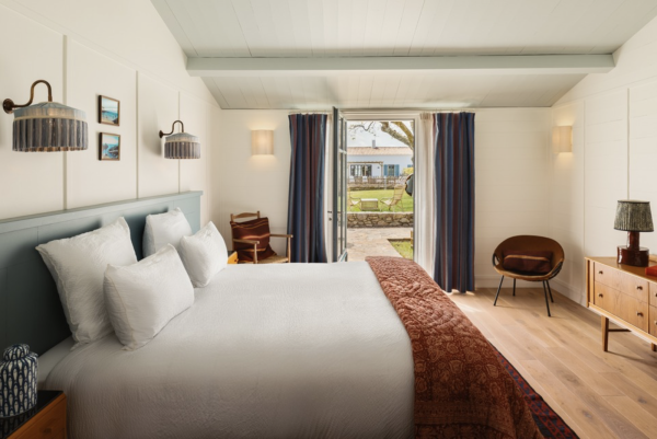 Abat-jour sur-mesure hôtel la mission par atelier inkrée Abat-jour dôme droit frange sur-mesure pour hôtel la mission par Atelier Inkrée